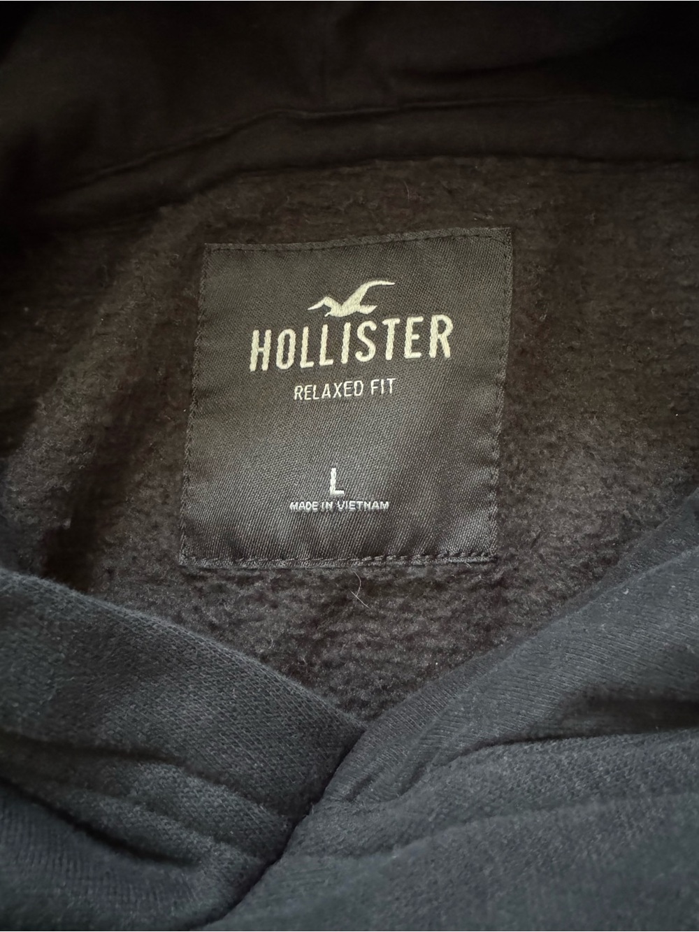 Hollister Men's Black Pullover Hoodie - Picture 2 of 2